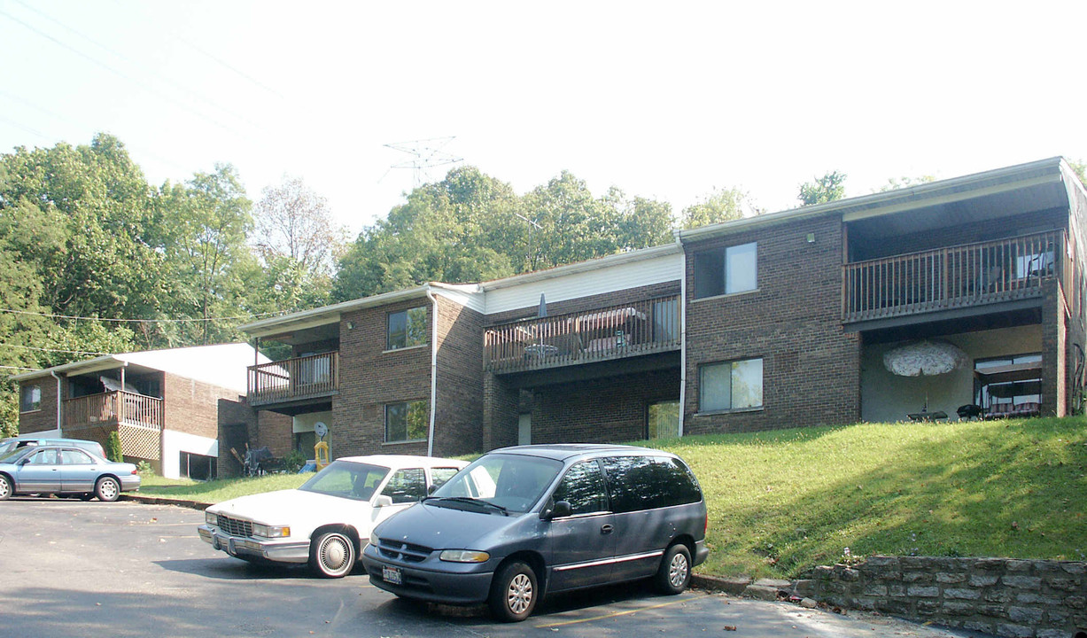 Rockford Place Apartments in Cincinnati, OH - Building Photo