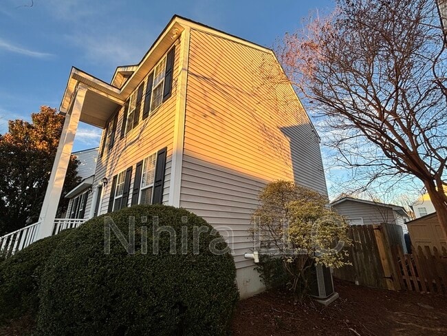 148 Danesway Dr in Holly Springs, NC - Building Photo - Building Photo