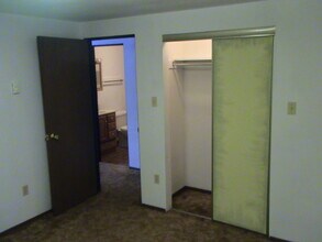 104 Kirtley Strasse, Unit 104 in Wellsburg, WV - Building Photo - Building Photo