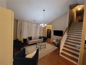 1002 Cedar Trce SW in Lilburn, GA - Building Photo - Building Photo