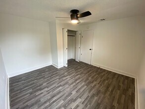 2310 Santa Maria St in Austin, TX - Building Photo - Building Photo