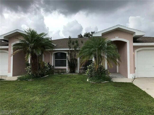 property at 3725 SE 9th Pl