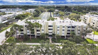 4681 1st St NE in St. Petersburg, FL - Building Photo