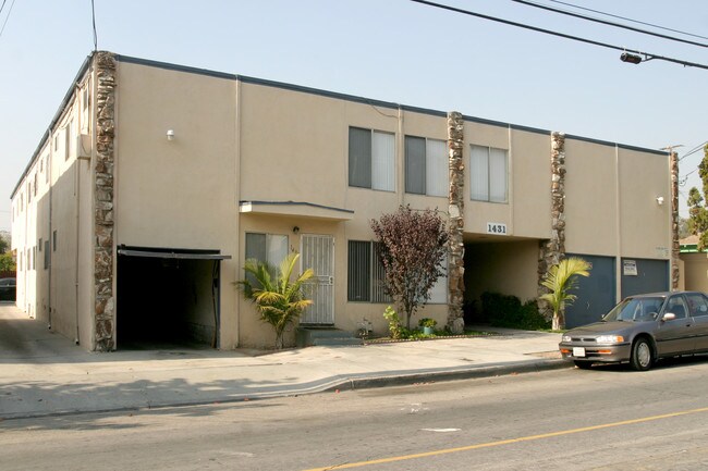 1431 Obispo Ave in Long Beach, CA - Foto de edificio - Building Photo