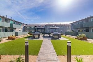 269 W San Marcos Blvd in San Marcos, CA - Building Photo