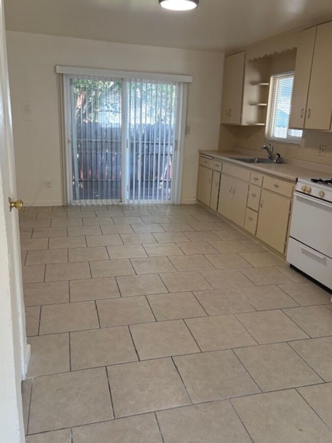 160 Denio St in Vallejo, CA - Building Photo - Building Photo