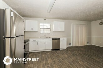 2845 Woodhollow Ln in Jonesboro, GA - Foto de edificio - Building Photo