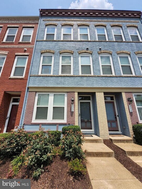 8952 Center St in Manassas, VA - Building Photo