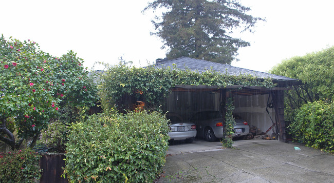 65 Arden Rd in Berkeley, CA - Building Photo - Building Photo