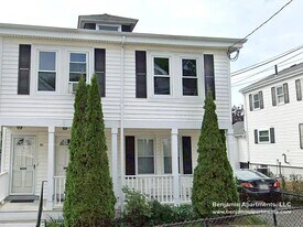 79-81-81 Cresthill Rd in Boston, MA - Building Photo