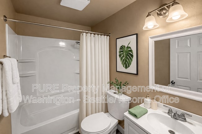 15501 Grant Ave SW in Lakewood, WA - Building Photo - Building Photo