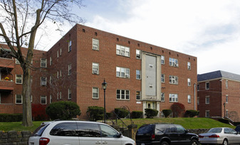 The Highlander in Pittsburgh, PA - Building Photo