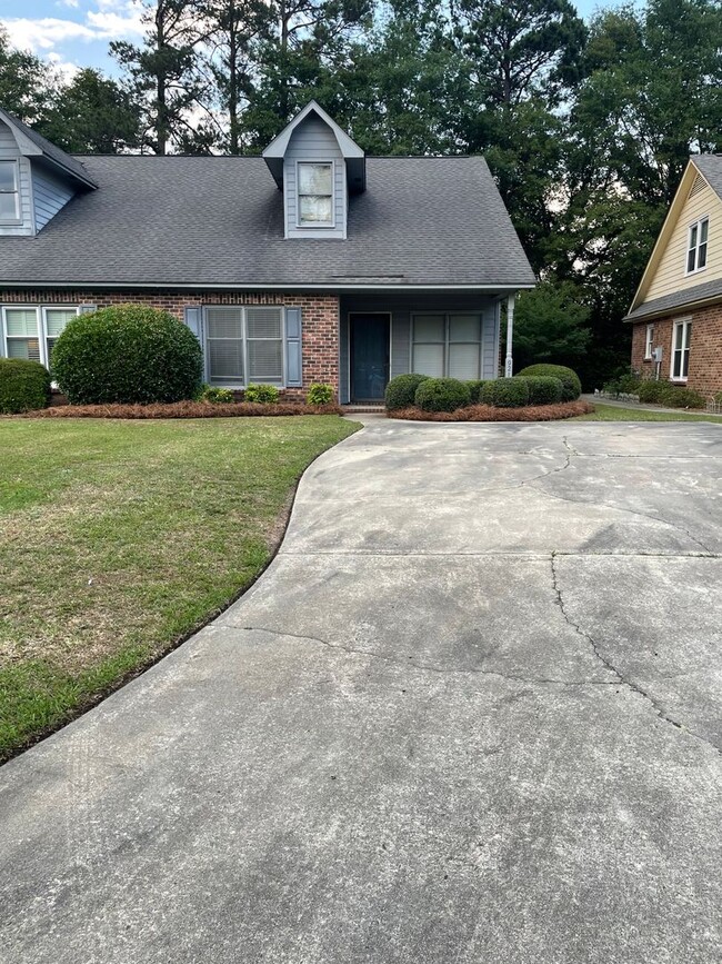 property at 921 Grimble Ct
