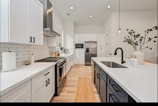 5910 Val Verde St in Houston, TX - Building Photo - Building Photo