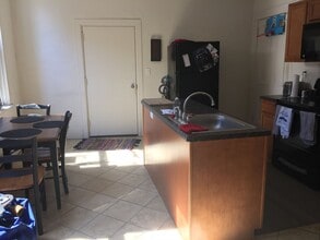 1608 Lowrie St in Pittsburgh, PA - Building Photo - Building Photo