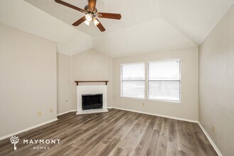 1328 Copper Meadow Dr in Mesquite, TX - Foto de edificio - Building Photo