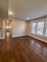 3853 W Palmer St, Unit 2W in Chicago, IL - Building Photo
