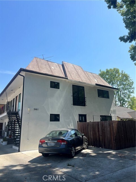 3461 Perlita Ave in Los Angeles, CA - Building Photo - Building Photo
