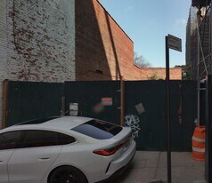 166-11 91st Ave in Jamaica, NY - Building Photo