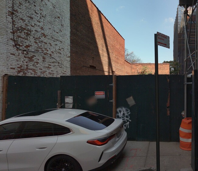 166-11 91st Ave