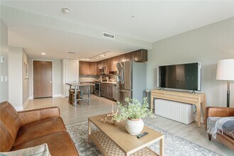 205 Lakeshore Dr in Canandaigua, NY - Building Photo - Building Photo