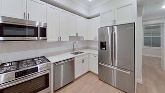 126 Englewood Ave, Unit 2 in Boston, MA - Building Photo