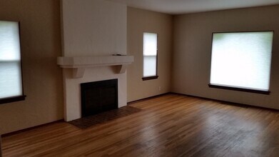 2906 Barge St in Yakima, WA - Building Photo - Building Photo