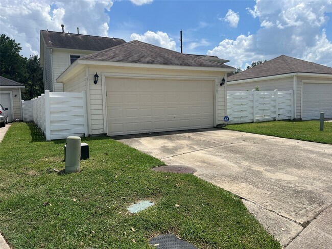 9707 Farrell Dr in Houston, TX - Building Photo - Building Photo