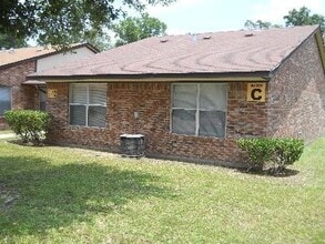 1001 Charlsie Ave in Kirbyville, TX - Building Photo - Building Photo