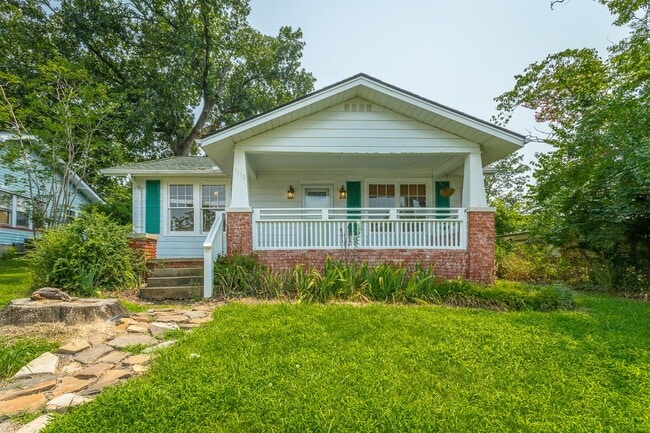 property at 1115 Westwood Ave