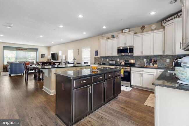 1035 Edenberry Wy in Glen Burnie, MD - Building Photo - Building Photo