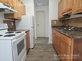 1755 No 9 Highway303 in Agassiz, BC - Building Photo