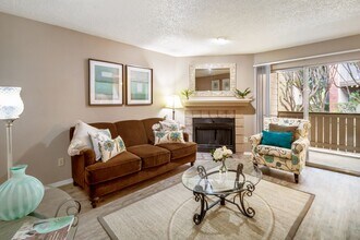 701 W Longspur Blvd, Unit 1125 in Austin, TX - Foto de edificio - Building Photo