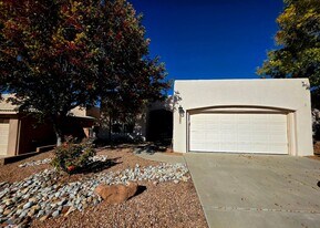 7327 Blue Cypress Ave NE in Albuquerque, NM - Building Photo