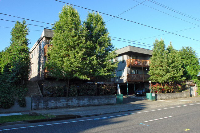 2226 NE Weidler St in Portland, OR - Building Photo - Building Photo