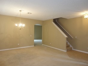 2512 Holly Pine Cir in Orlando, FL - Building Photo - Building Photo