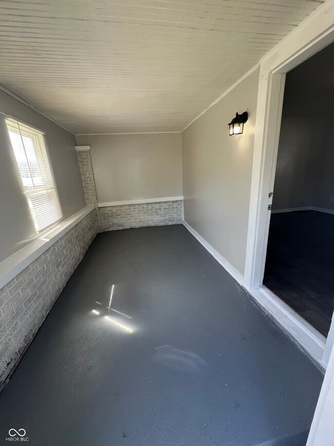 320 N Sherman Dr in Indianapolis, IN - Building Photo - Building Photo