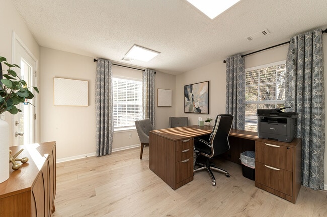 Creekside in Pulaski, TN - Building Photo - Building Photo