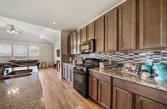 32646 Timber Point Dr in Brookshire, TX - Building Photo - Building Photo