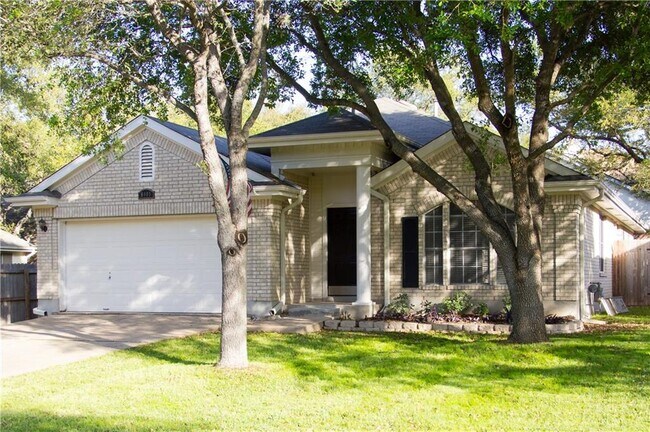 8005 Nairn Dr in Austin, TX - Building Photo - Building Photo