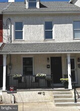 221 Walnut St in Phoenixville, PA - Building Photo - Building Photo