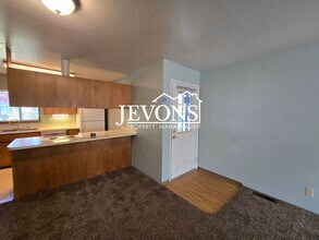 1212 S 5th Ave in Yakima, WA - Building Photo - Building Photo