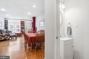 2040 Orleans St in Baltimore, MD - Building Photo