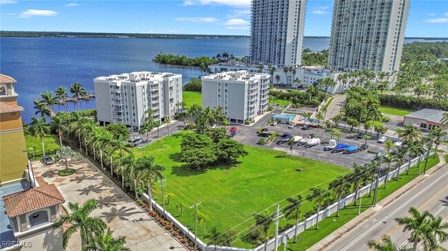 property at 2885 Palm Beach Blvd