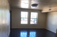 544 Multy Ct, Unit 3 in Rio Rico, AZ - Foto de edificio - Building Photo