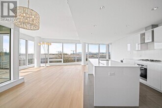 5151-5151 Brighouse Way in Richmond, BC - Building Photo - Building Photo