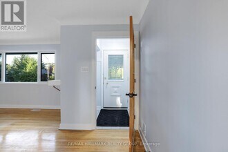 874 Rex Ave in Ottawa, ON - Building Photo - Building Photo