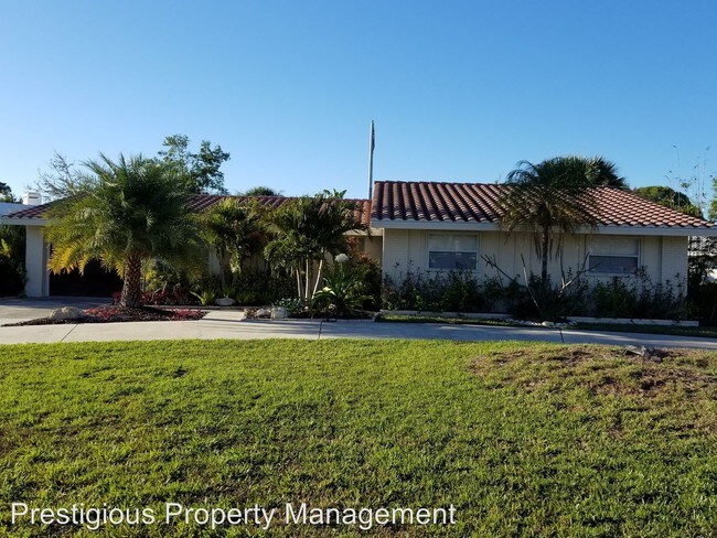 2745 Cardwell Way in Sarasota, FL - Building Photo - Building Photo