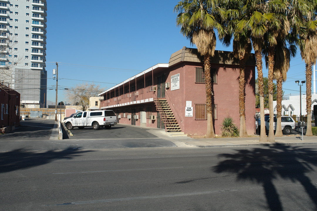 Horizon Studio Apartments in Las Vegas, NV - Building Photo