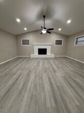 1505 15th Ave N in Texas City, TX - Building Photo - Building Photo